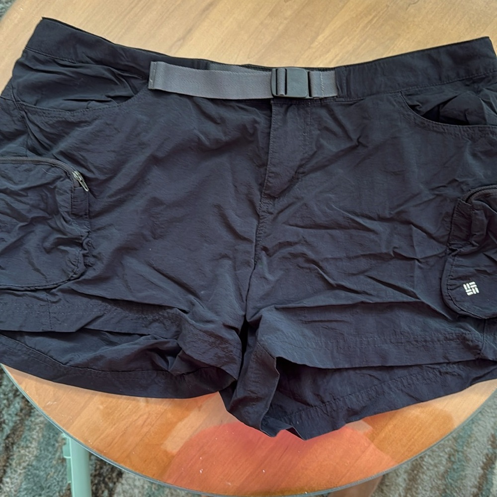 Ladies size large black shorts